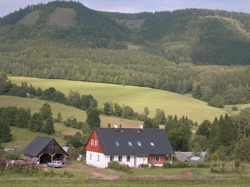 V Chaloupce Na Vrsku *